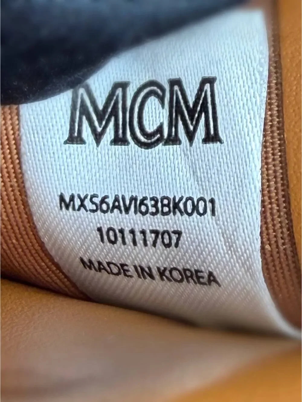 MCM Bifold Black Wallet in Visetos Original Cardholder